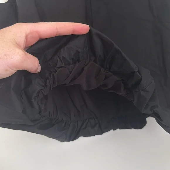 Bubble Hem Tank Top - Picture 3 of 4